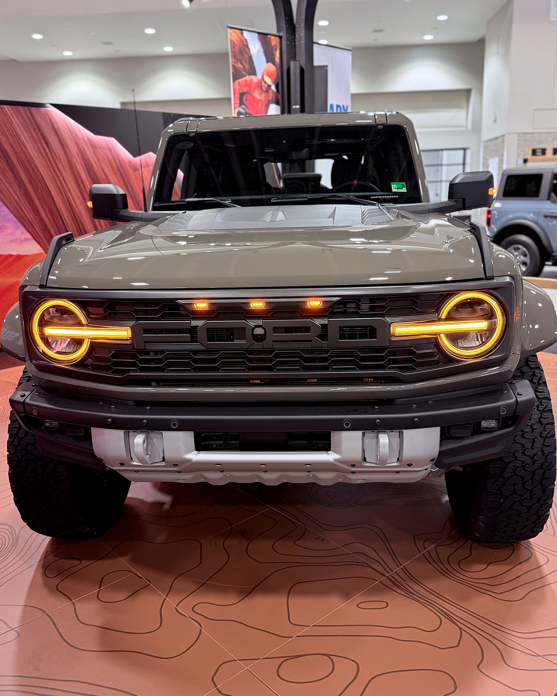 Ford Bronco 6 Cylinder