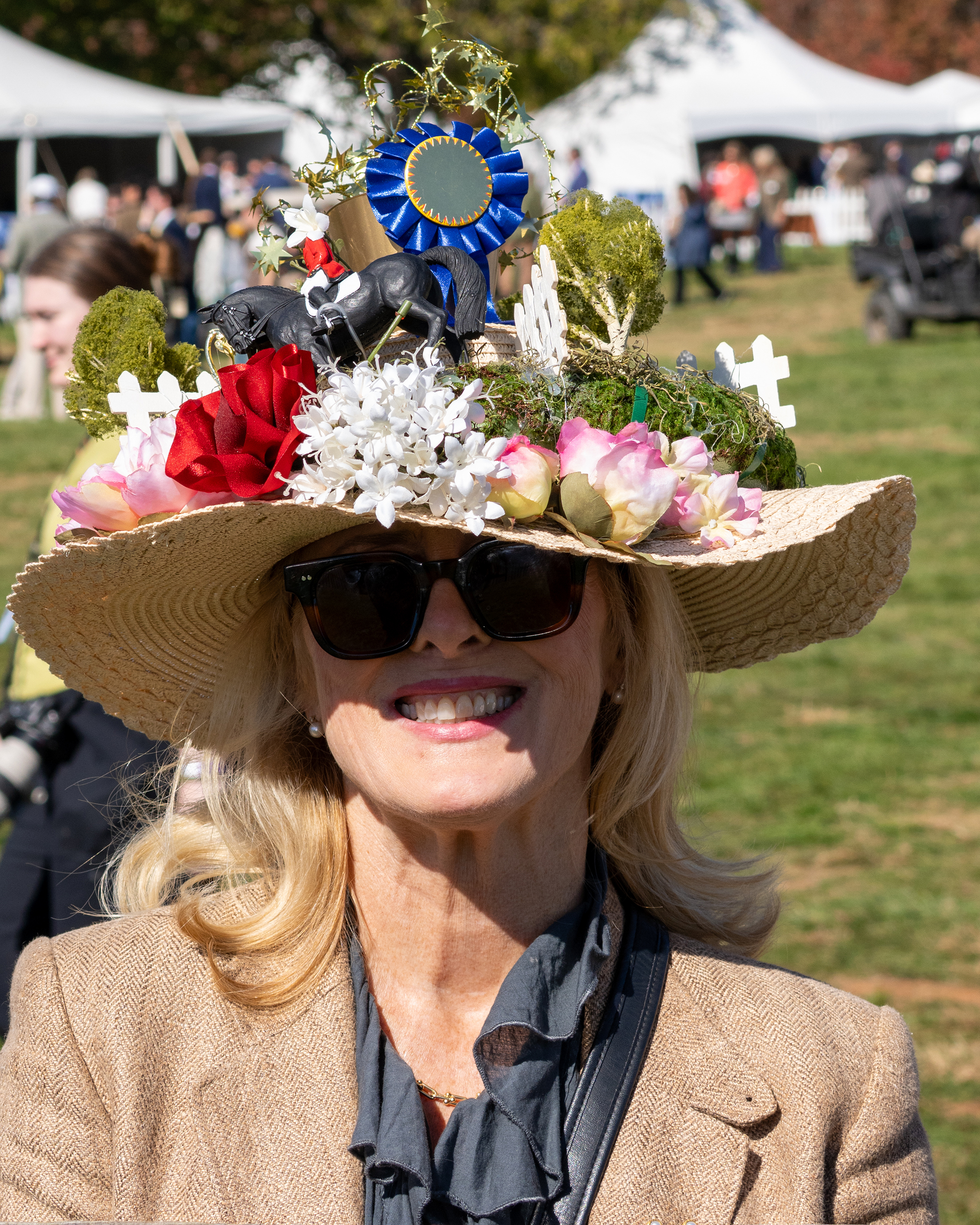 Participant at the International Gold Cup hat contest